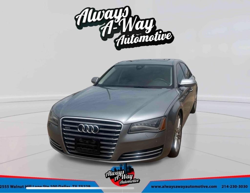 Audi A8 4.2L quattro 2011
