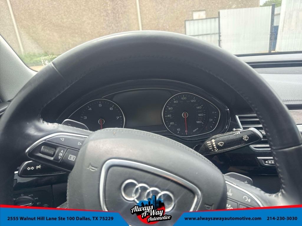 Audi A8 4.2L quattro 2011