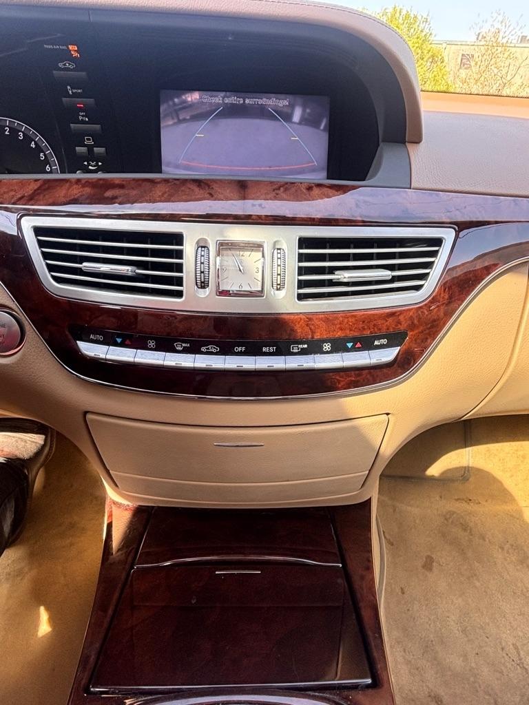 Mercedes-Benz S-Class S550 2010
