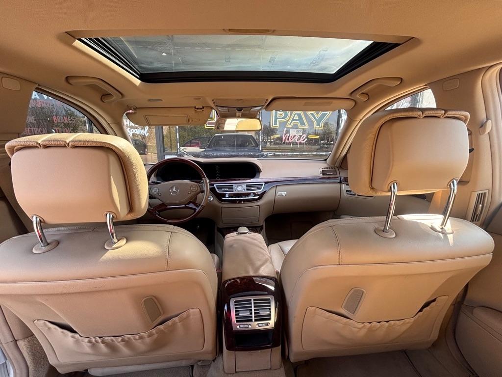 Mercedes-Benz S-Class S550 2010