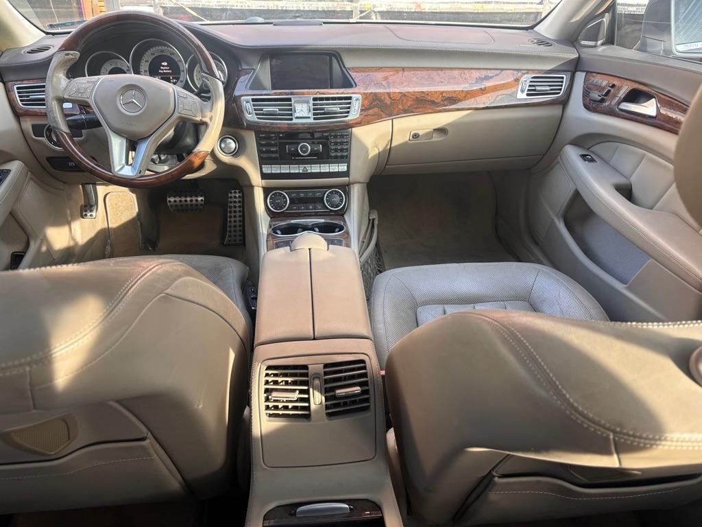 Mercedes-Benz CLS-Class CLS550 2012