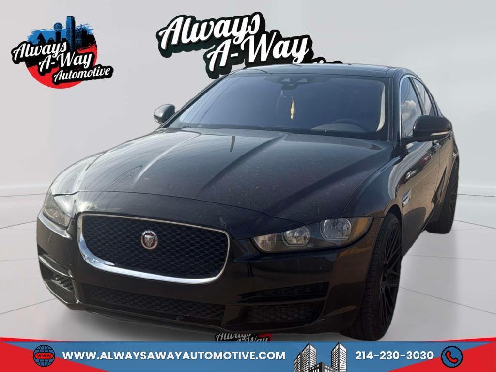 2017 Jaguar XE 25t's photo