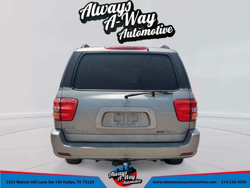 Toyota Sequoia SR5 4WD 2003