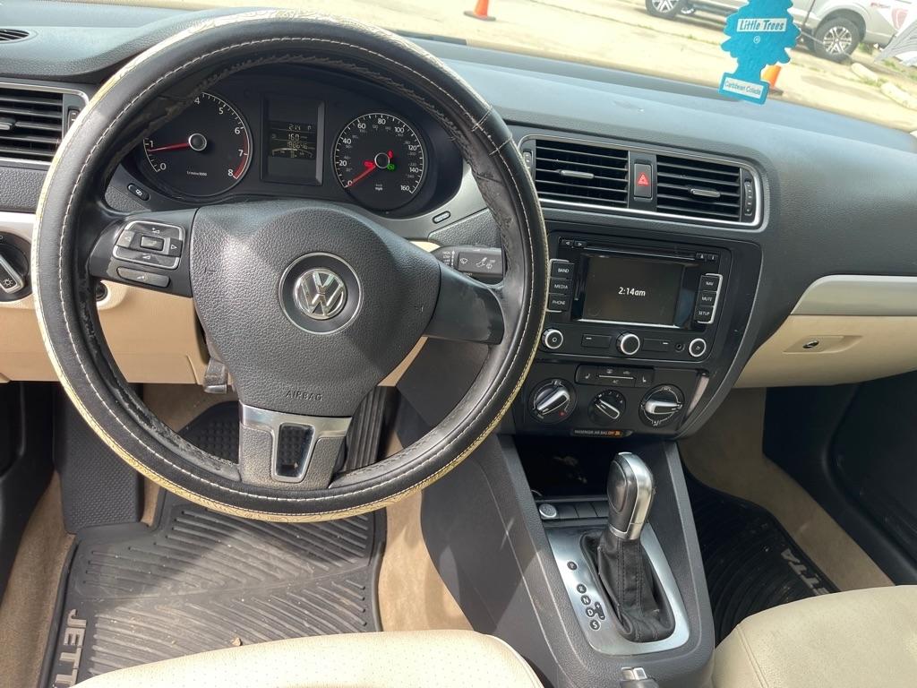 Volkswagen Jetta SEL 2011
