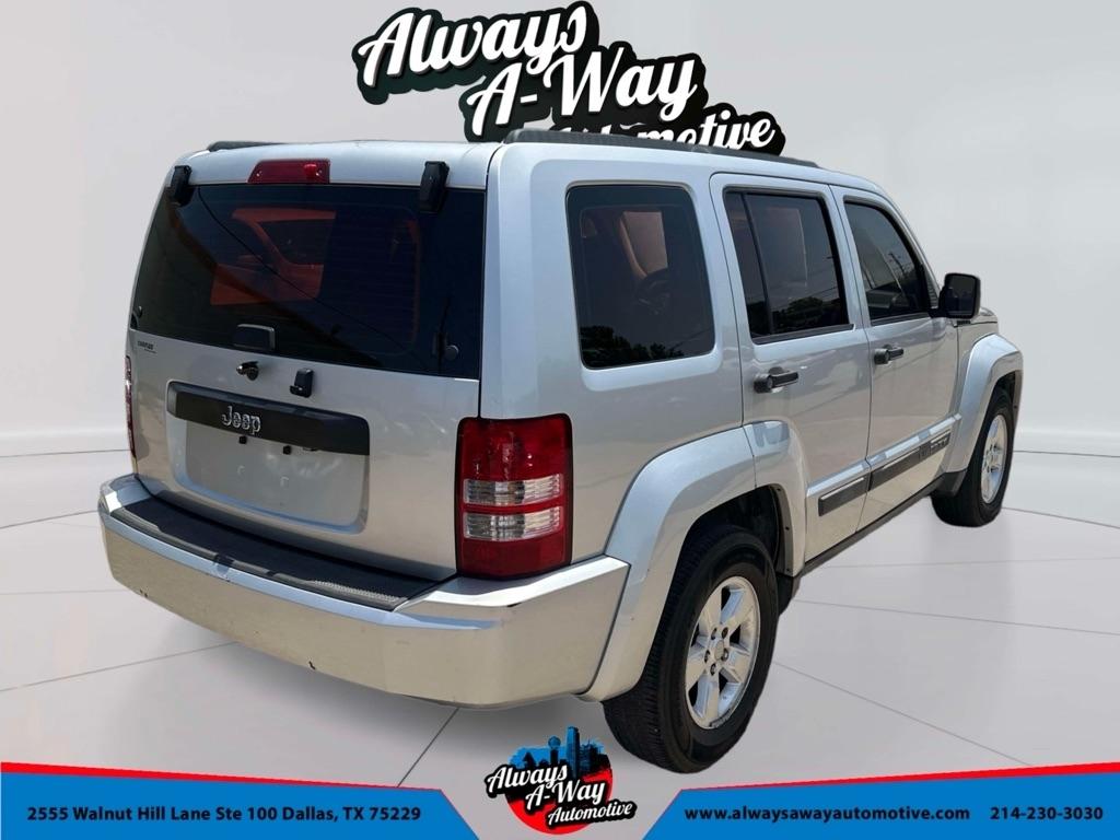 Jeep Liberty Sport 2WD 2012