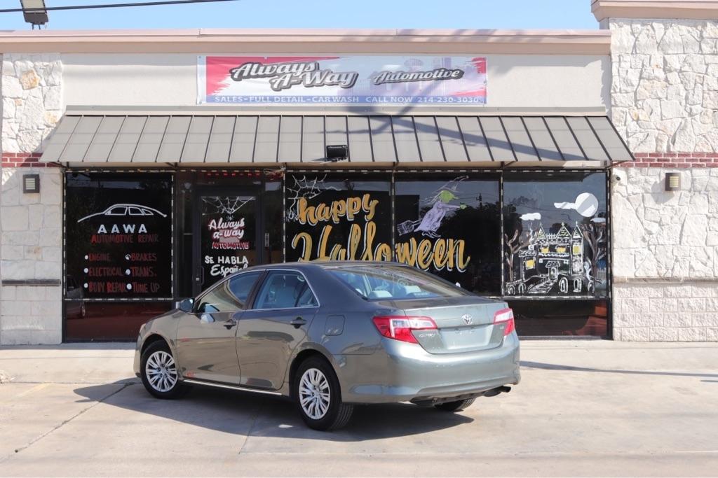 Toyota Camry L 2012