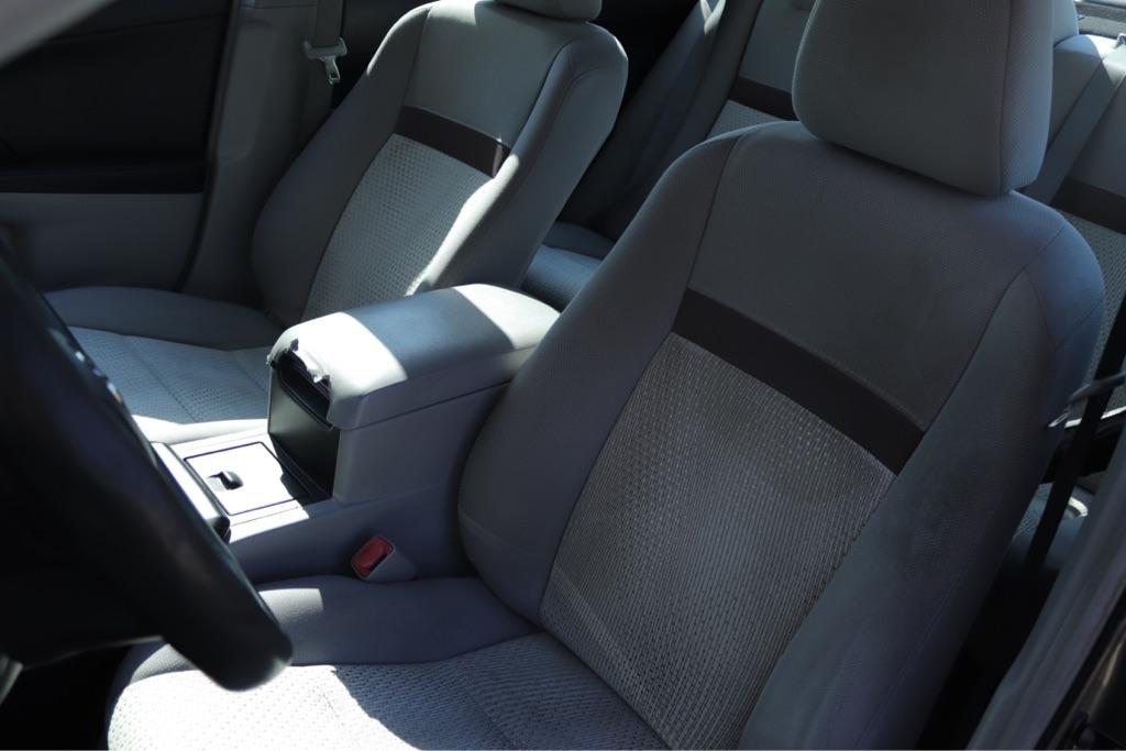 Toyota Camry L 2012