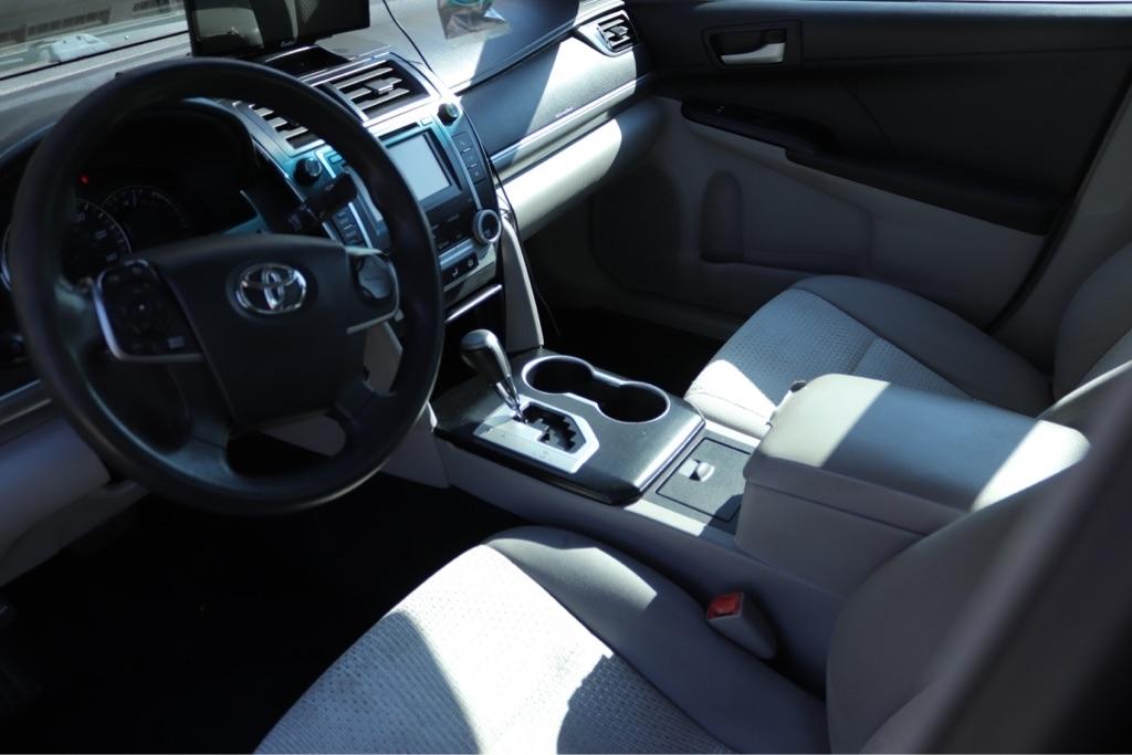 Toyota Camry L 2012