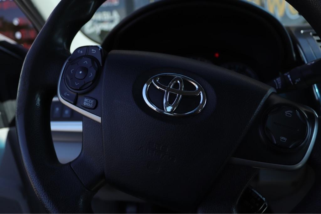 Toyota Camry L 2012