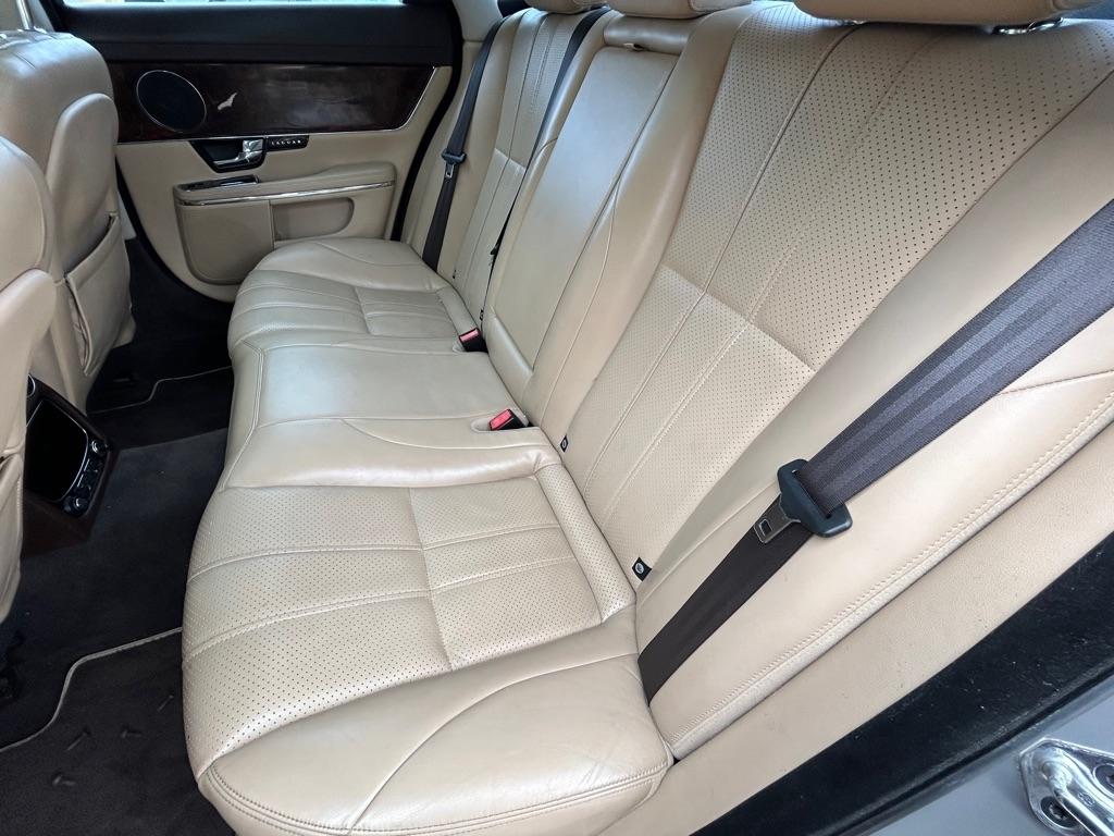 Jaguar XJ-Series XJ 2011
