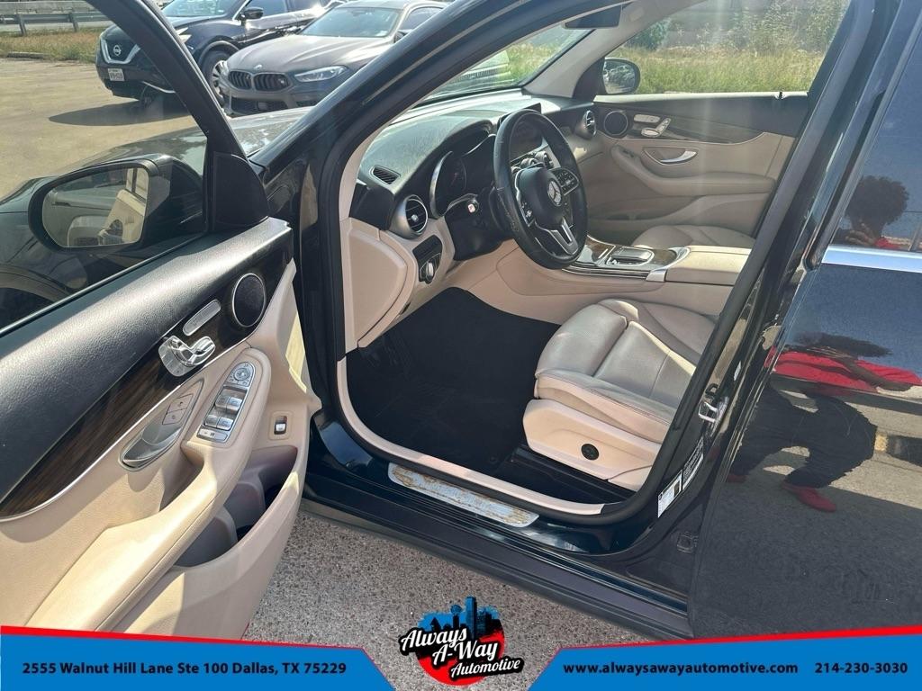 Mercedes-Benz GLC-Class GLC300 2020
