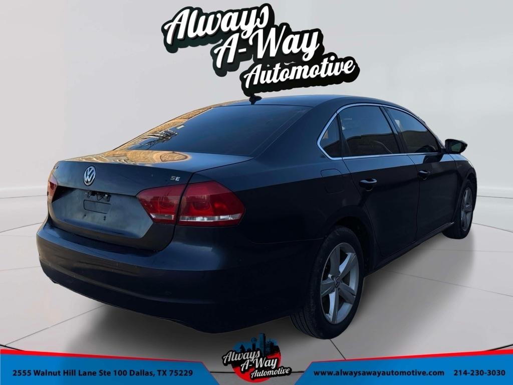 Volkswagen Passat 2.5L SE AT 2012