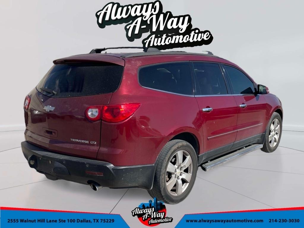 Chevrolet Traverse LTZ FWD 2010