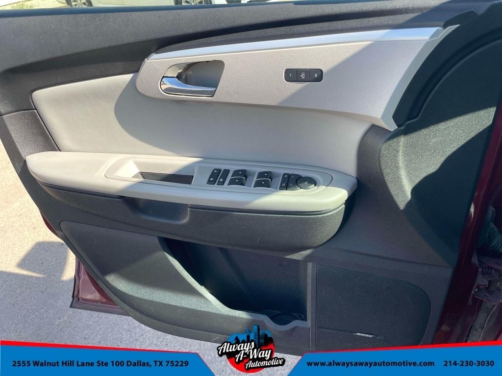 Chevrolet Traverse LTZ FWD 2010
