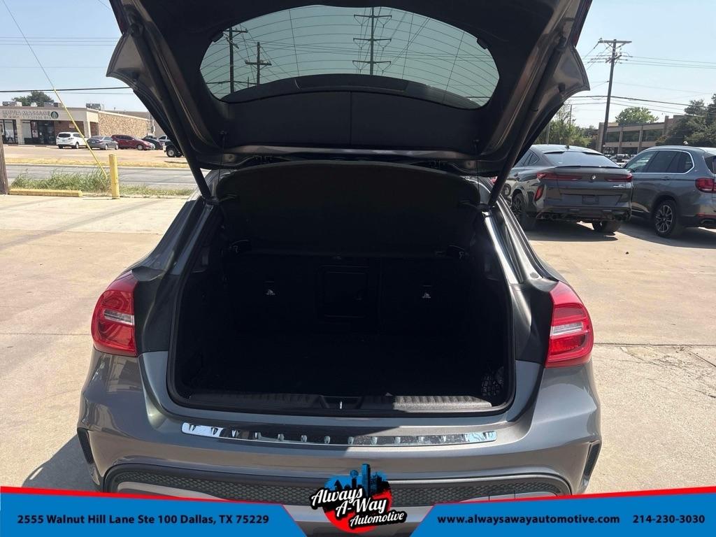 Mercedes-Benz GLA-Class GLA250 4MATIC 2016