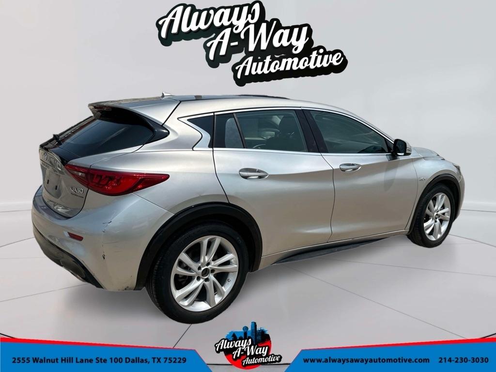 Infiniti QX30 Base 2018