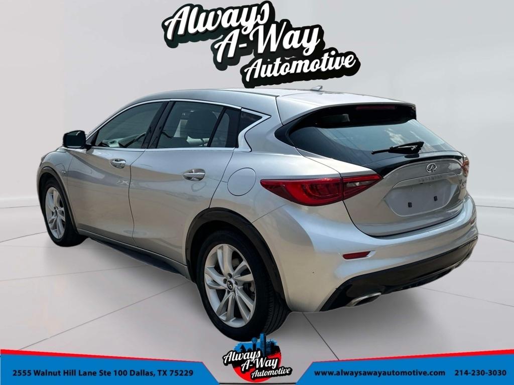 Infiniti QX30 Base 2018