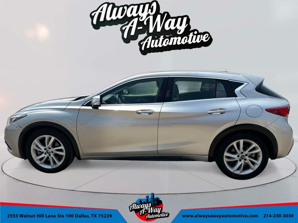 Infiniti QX30 Base 2018