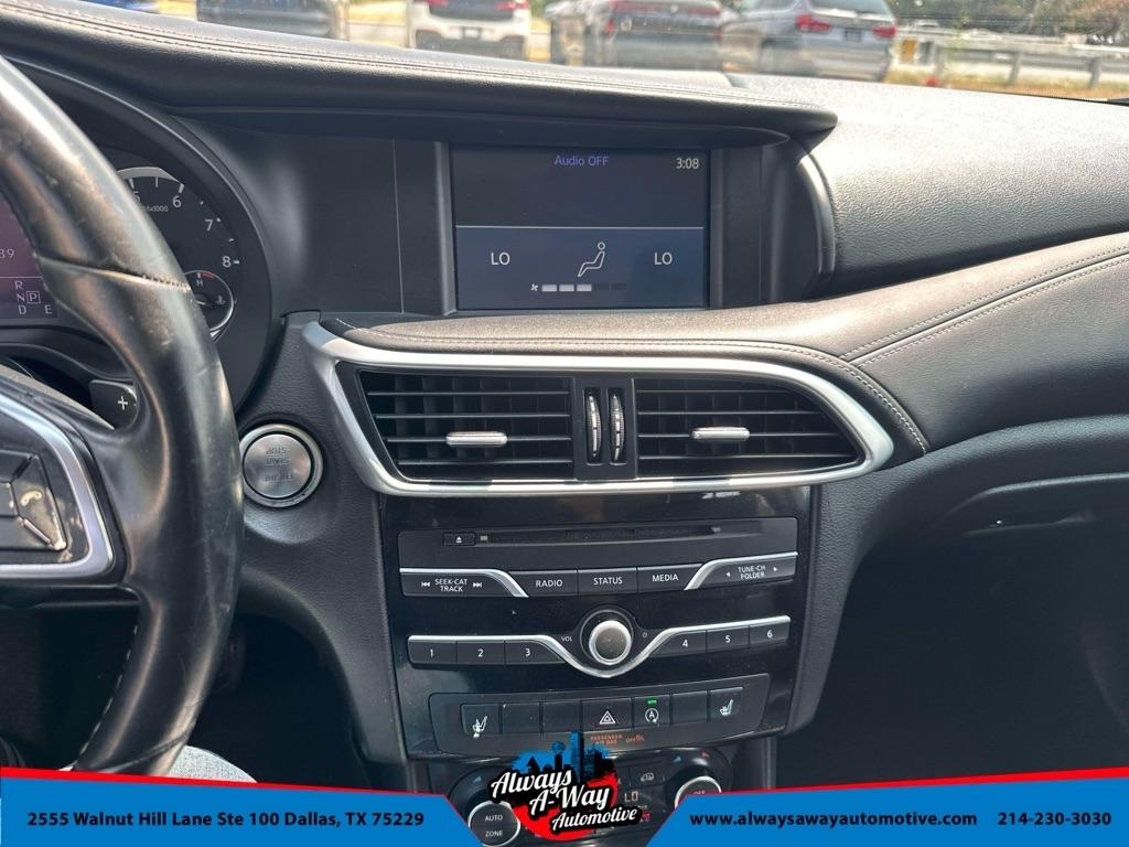 Infiniti QX30 Base 2018