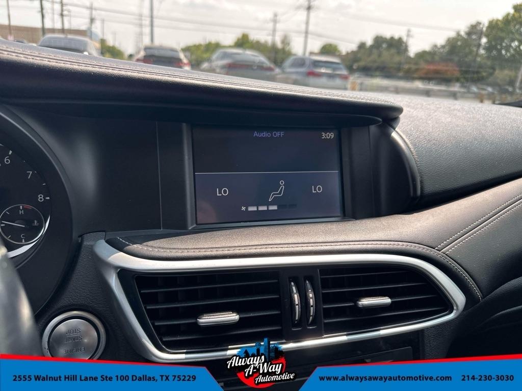 Infiniti QX30 Base 2018