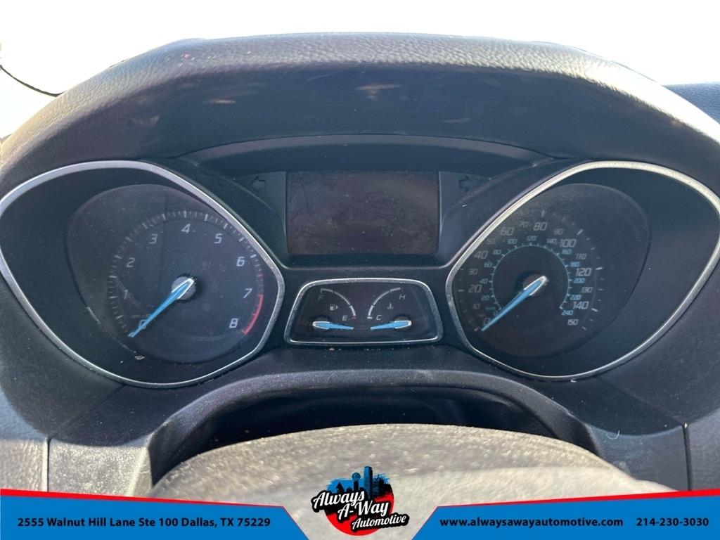 Ford Focus SE Sedan 2012