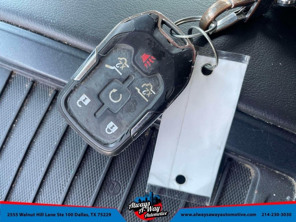 GMC Yukon XL SLT 1/2 Ton 2WD 2015