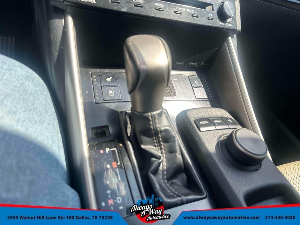 Lexus IS 250 RWD 2014