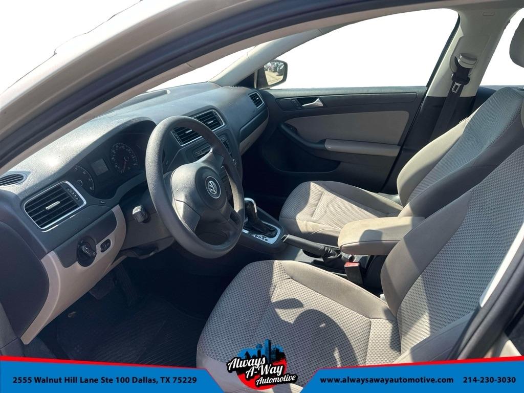 Volkswagen Jetta S 2014