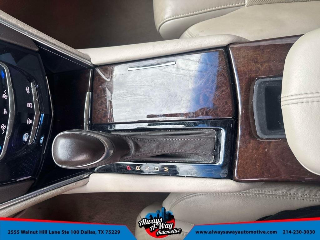 Cadillac XTS Base 2013