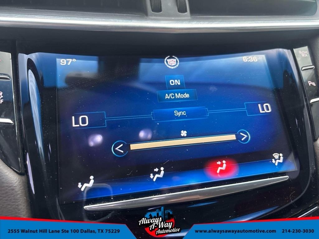 Cadillac XTS Base 2013