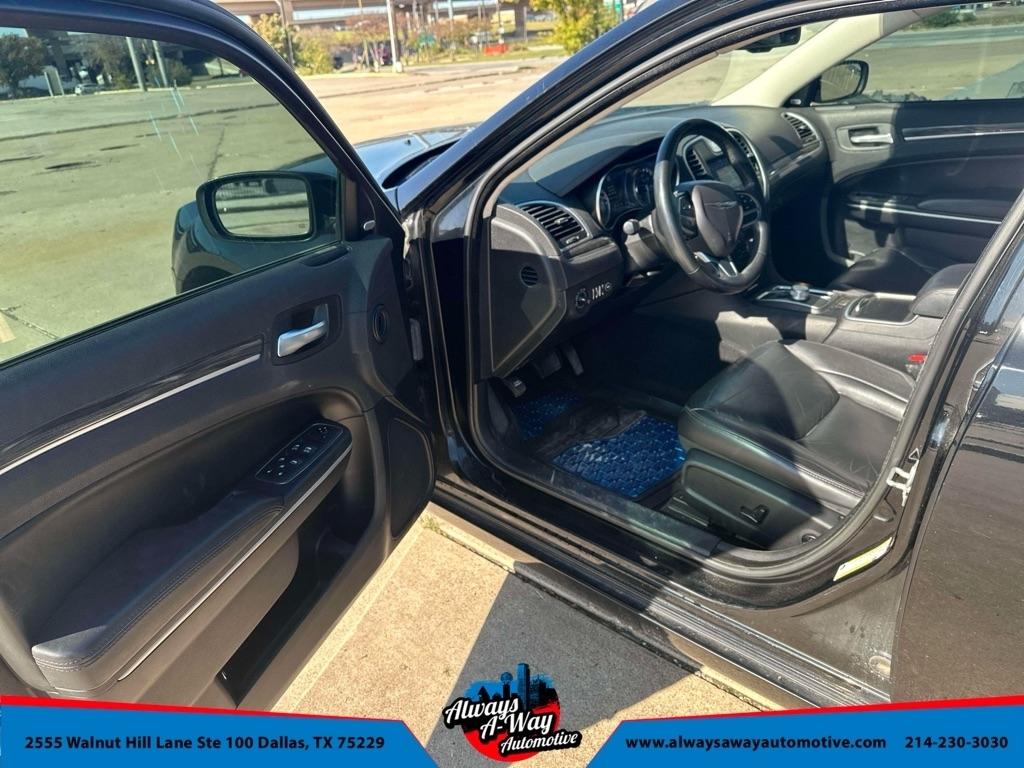 Chrysler 300 Touring AWD 2019