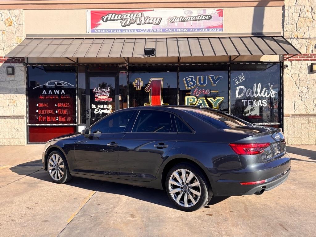 Audi A4 2.0T Premium quattro Sedan 2017