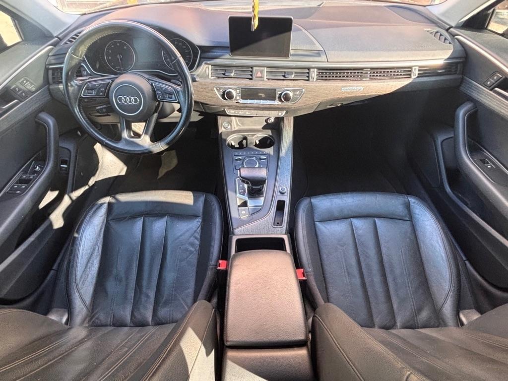 Audi A4 2.0T Premium quattro Sedan 2017