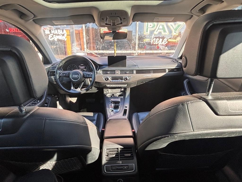 Audi A4 2.0T Premium quattro Sedan 2017