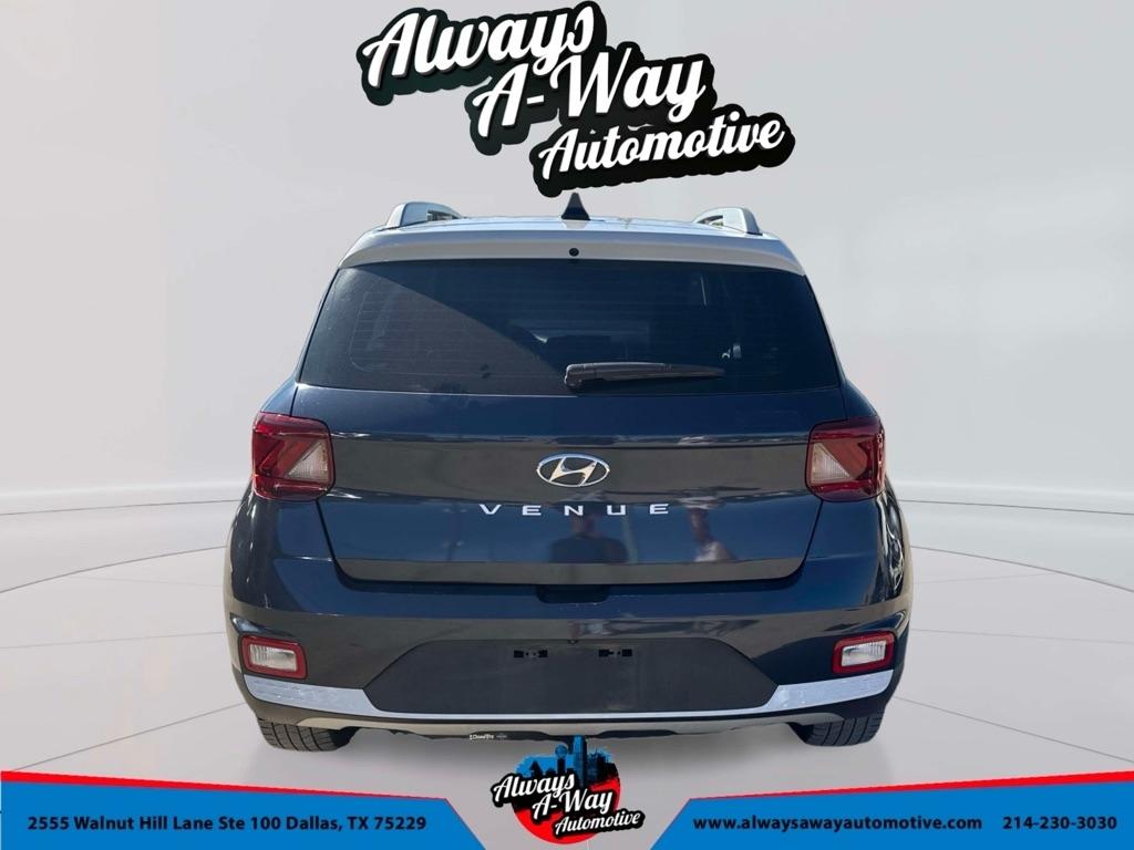 Hyundai Venue SEL 2021