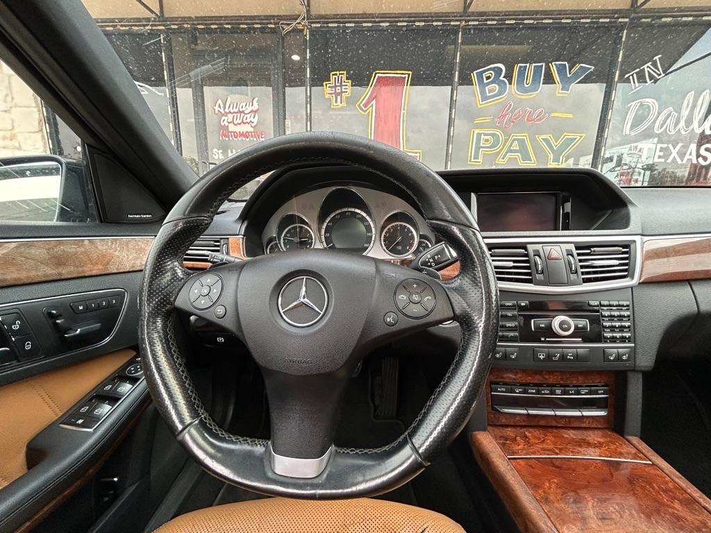 Mercedes-Benz E-Class E550 Sedan 2011