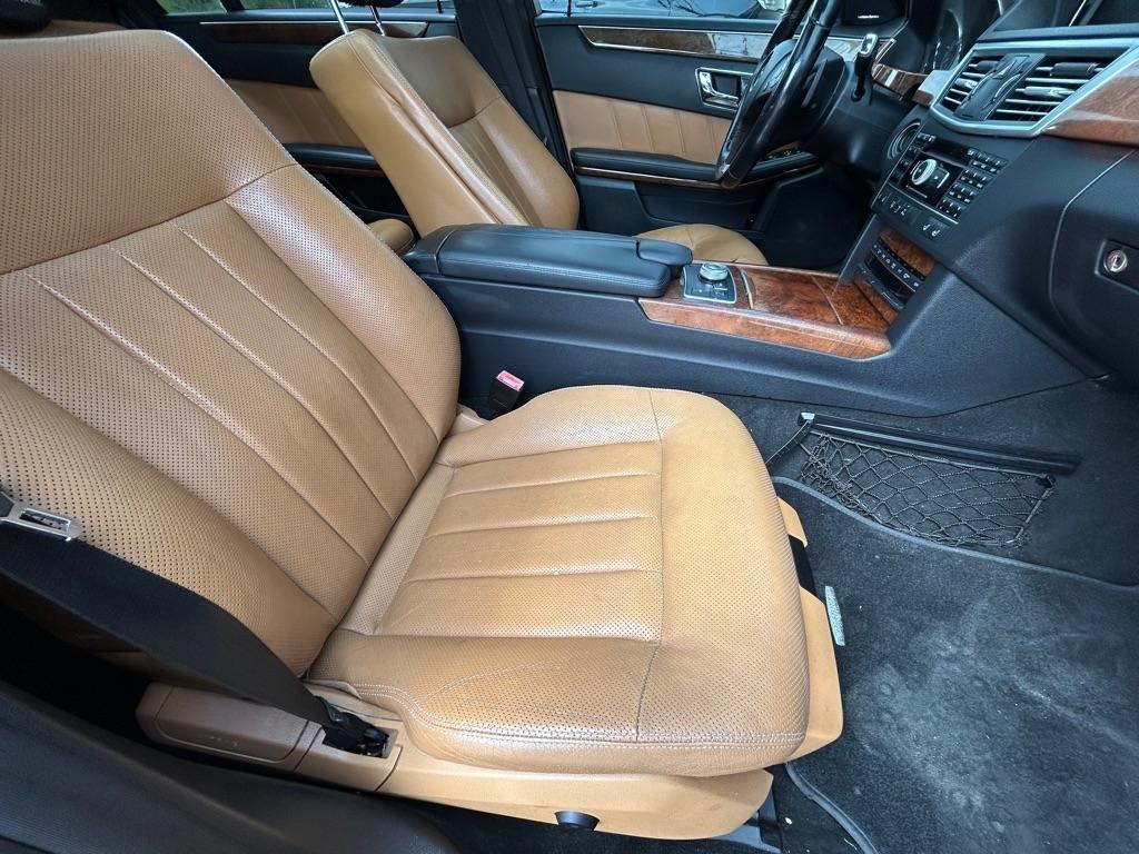 Mercedes-Benz E-Class E550 Sedan 2011