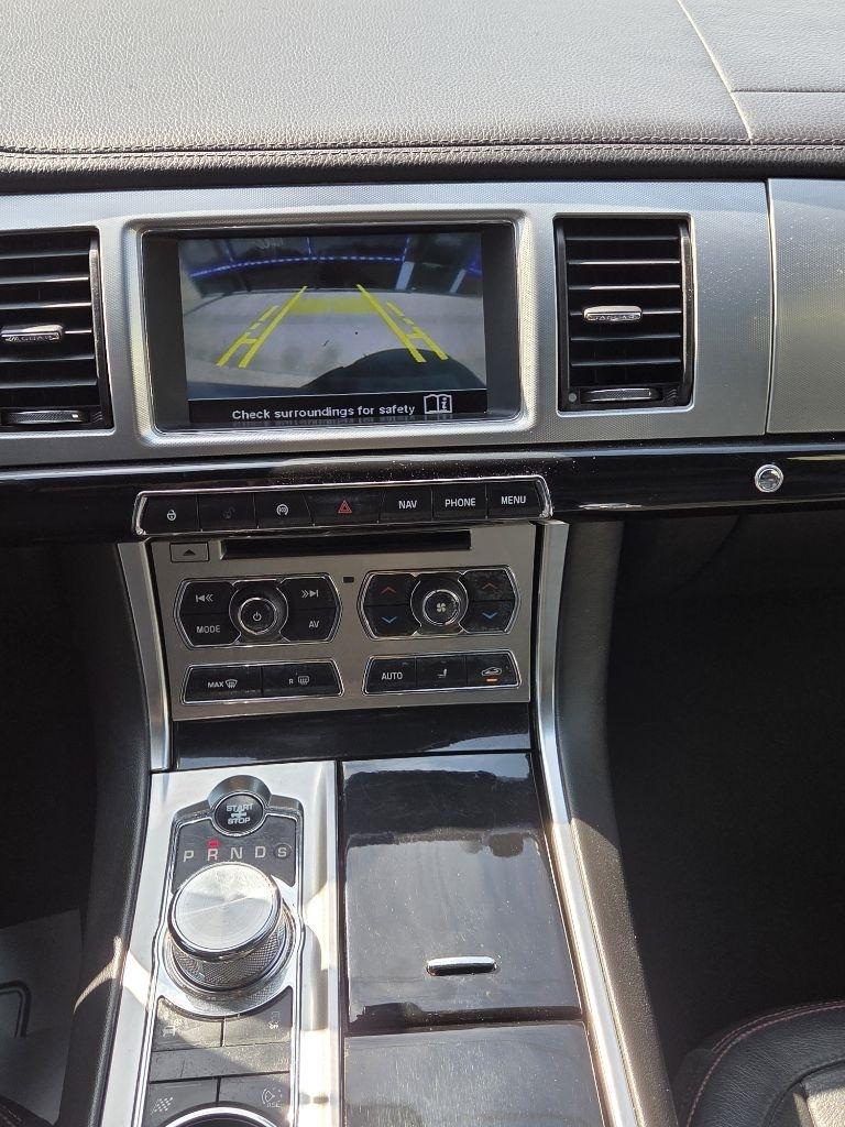 Jaguar XF-Series XF 3.0 Sport 2015
