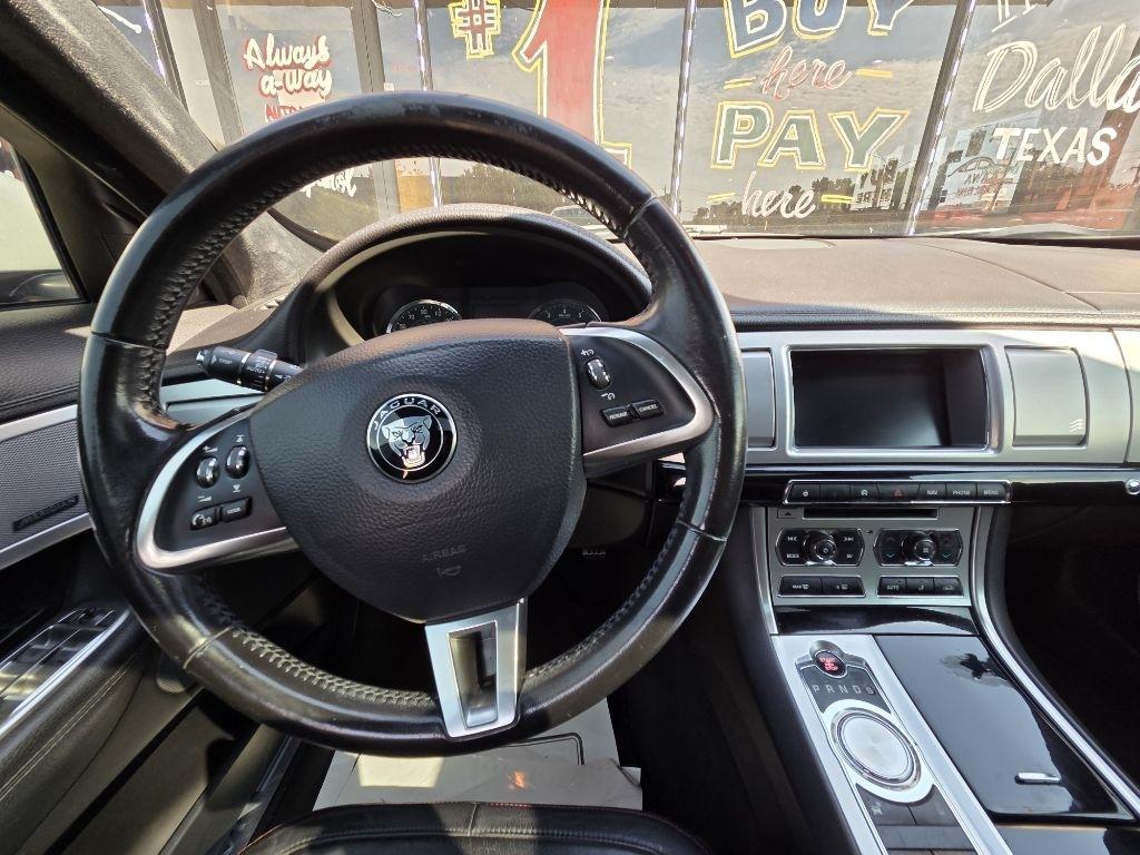 Jaguar XF-Series XF 3.0 Sport 2015