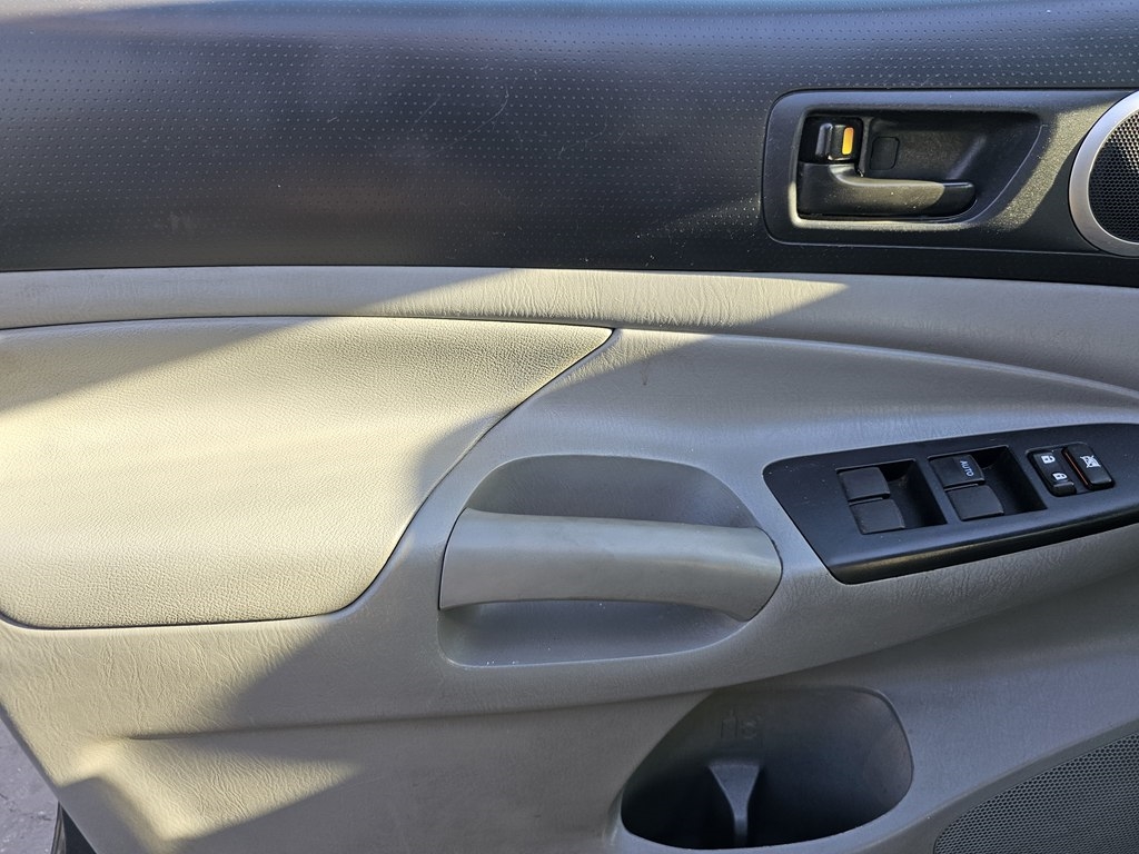 Toyota Tacoma  2012