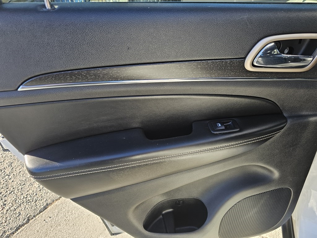 Jeep Grand Cherokee  2015