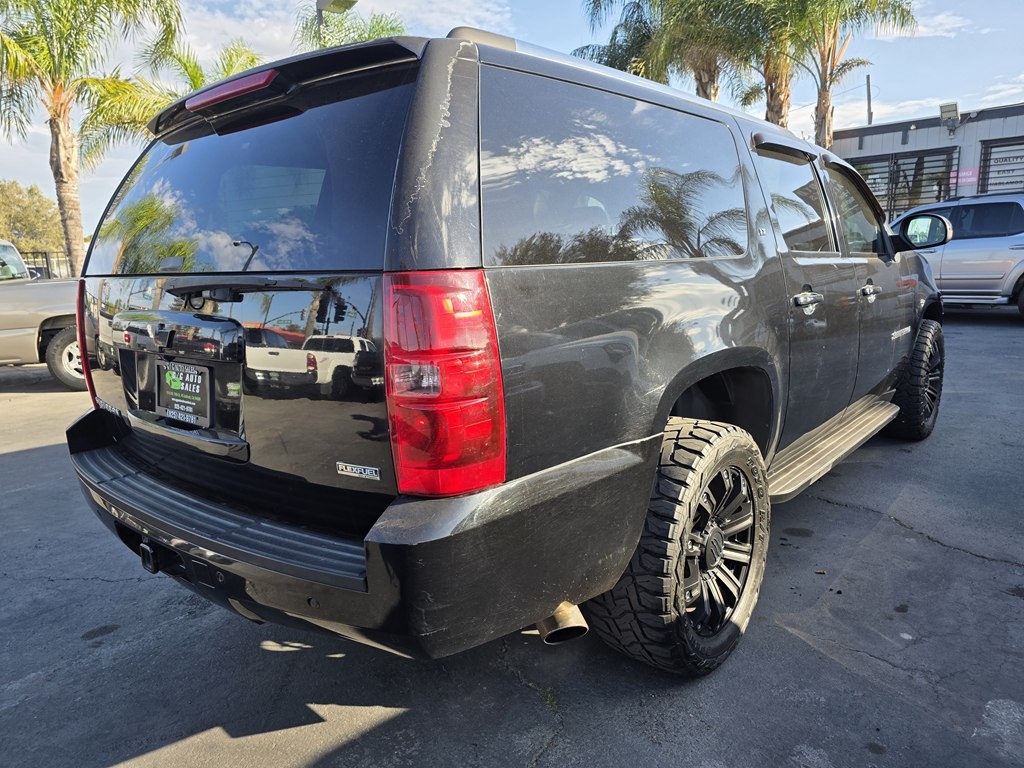 Chevrolet Suburban  2009