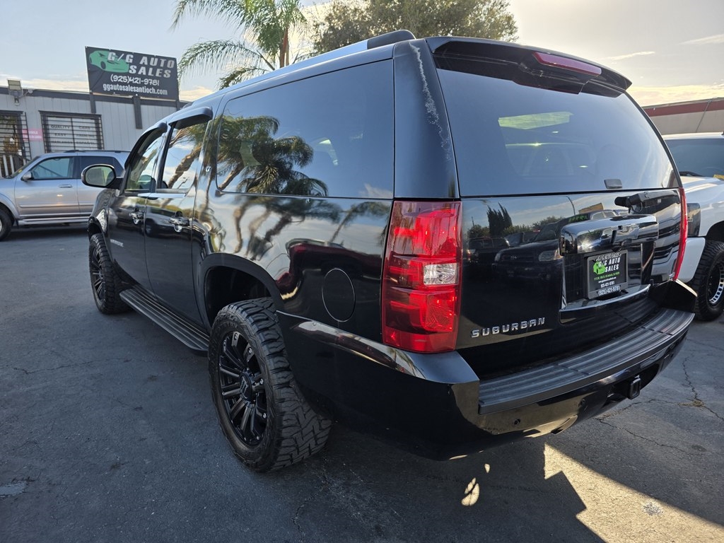 Chevrolet Suburban  2009