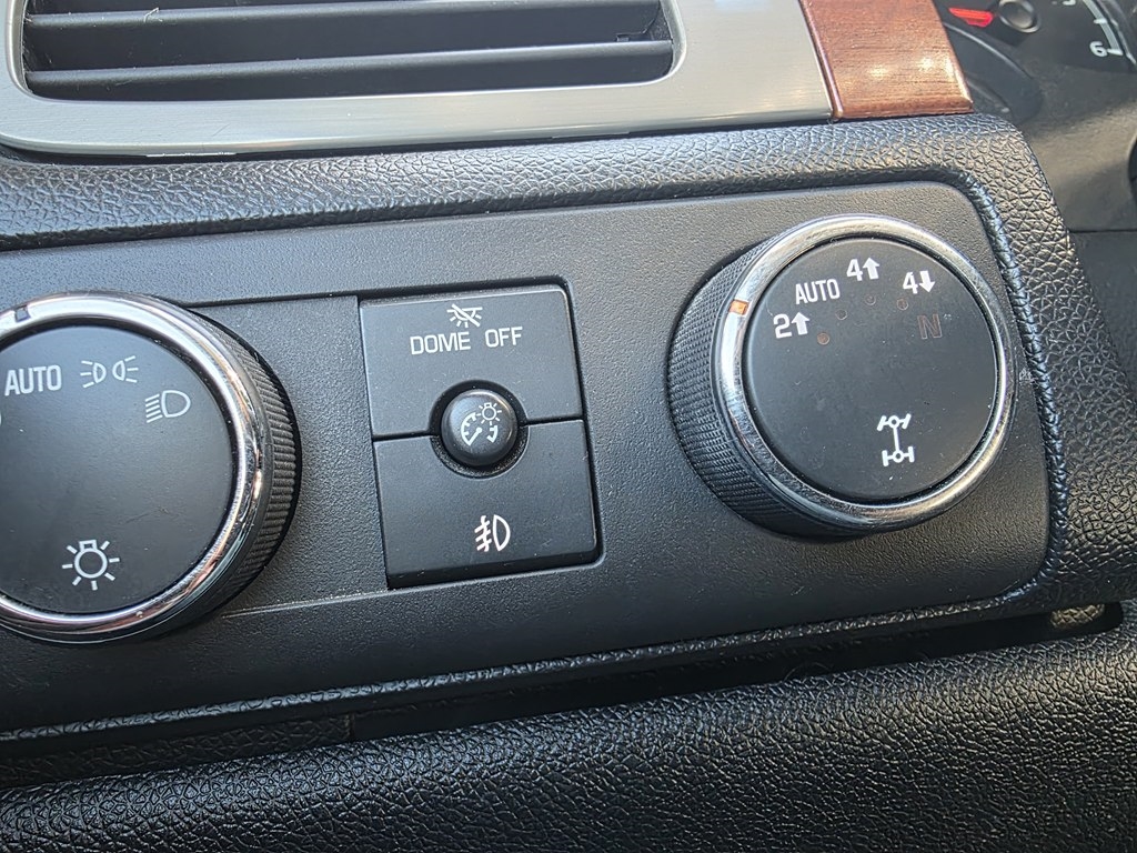 Chevrolet Suburban  2009