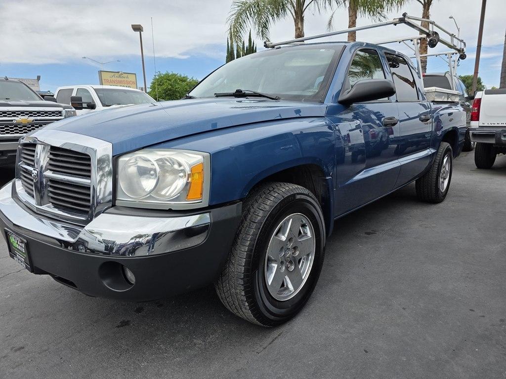 2005 Dodge Dakota QUAD SLT
