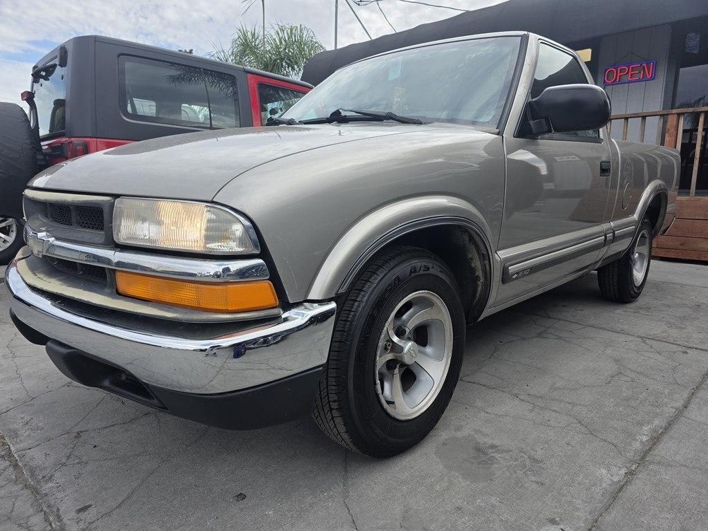 2000 Chevrolet S10 Pickup S10