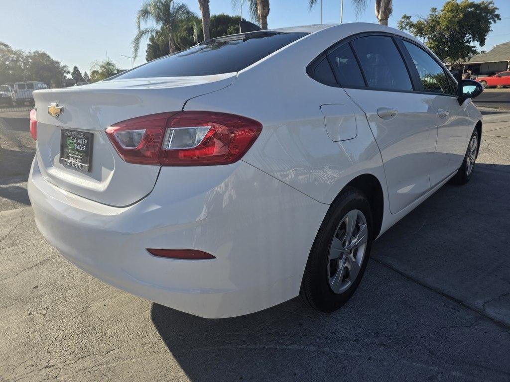 Chevrolet Cruze photo 3