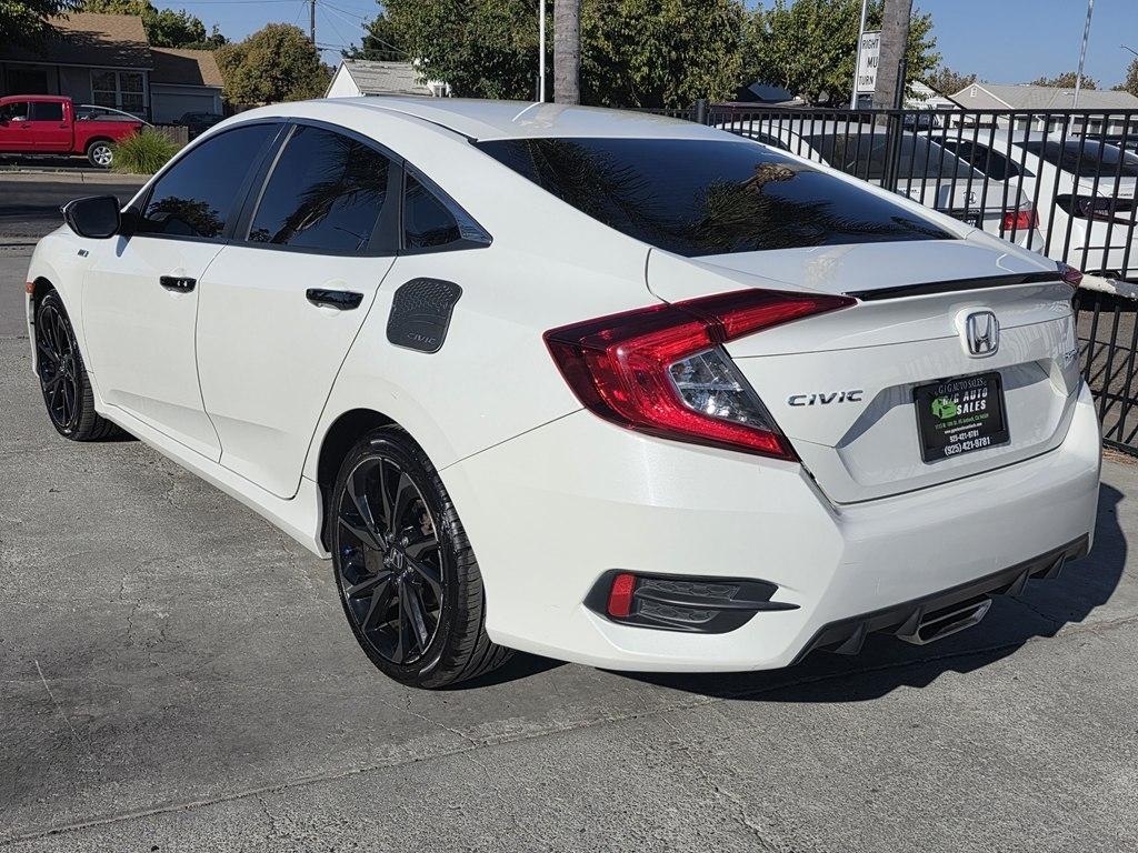 Honda Civic photo 4