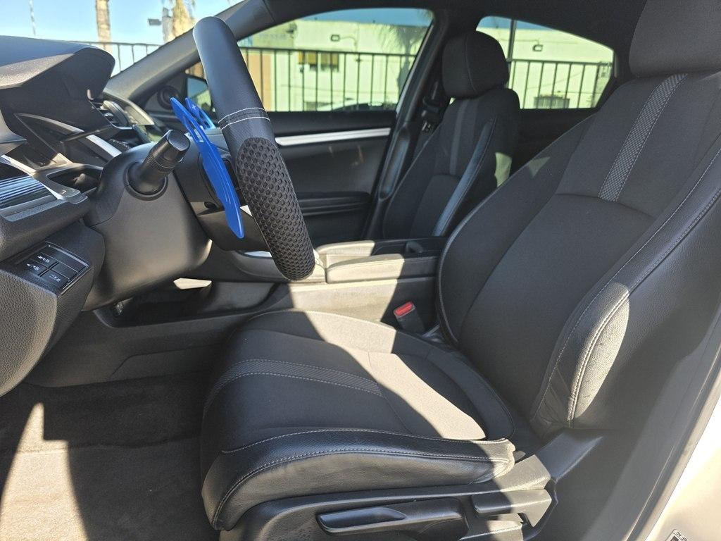 Honda Civic photo 5