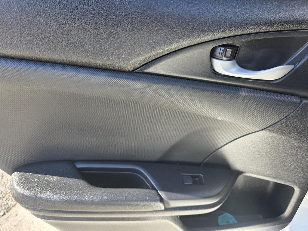 Honda Civic photo 8
